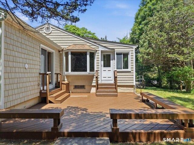 house with 3 bedroom, East Lyme CT ES104789424