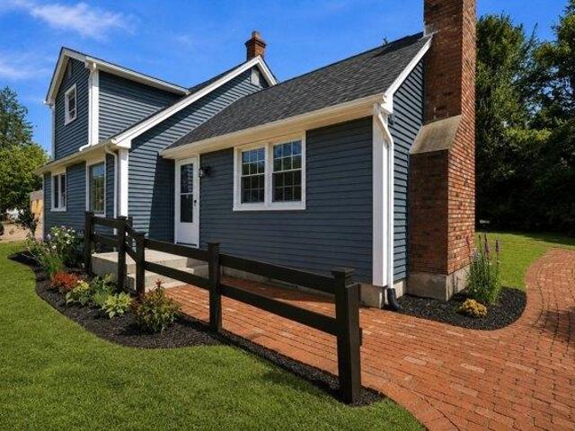 house with 3 bedroom, East Longmeadow MA ES105576144