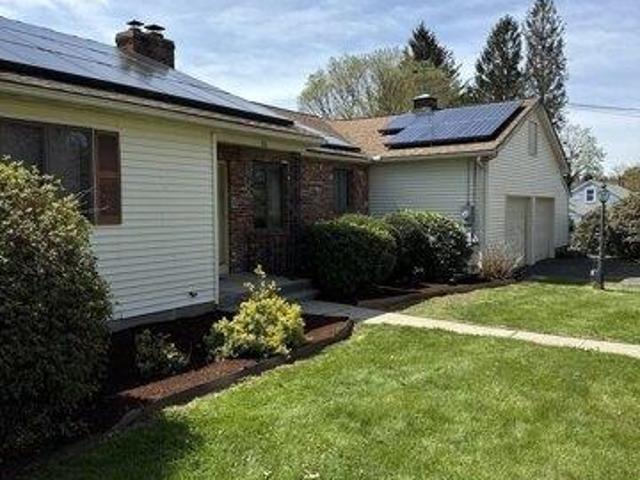 house with 3 bedroom, East Longmeadow MA ES105614065