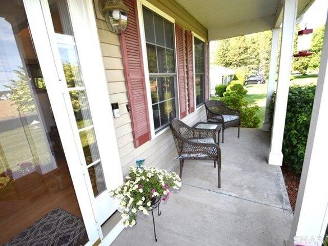 house with 3 bedroom, East Windsor CT ES105612332
