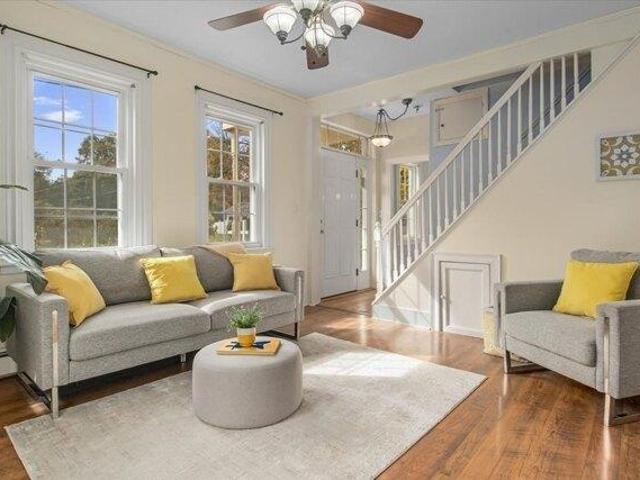 house with 3 bedroom, Easton MA ES105578043
