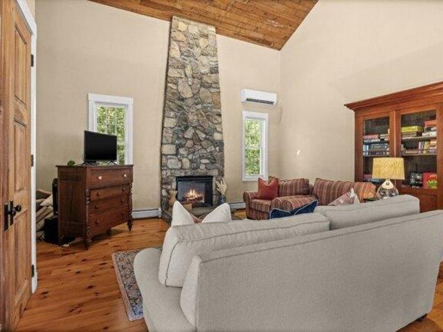 house with 3 bedroom, Edgartown MA ES105696228