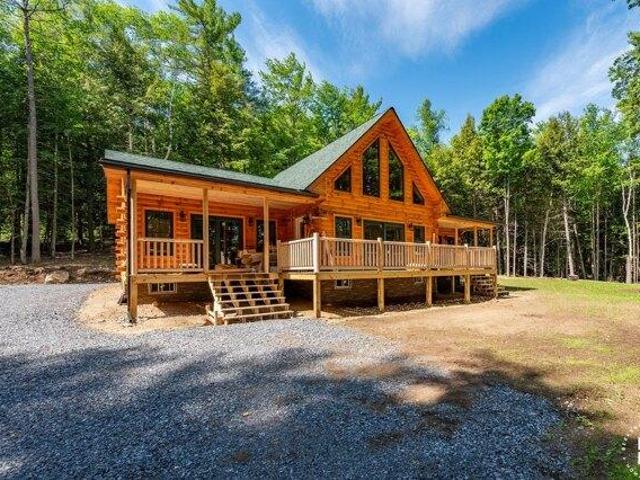 house with 3 bedroom, Elizabethtown NY ES105291762