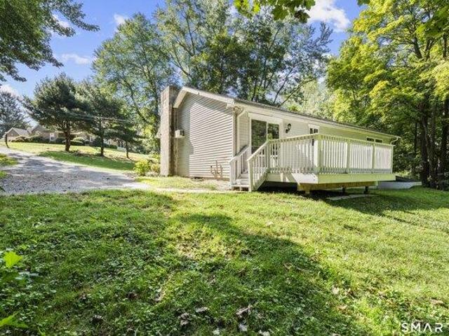 house with 3 bedroom, Ellington CT ES105630314