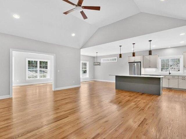 house with 3 bedroom, Enfield CT ES105275997