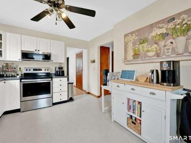 house with 3 bedroom, Enfield CT ES105417270