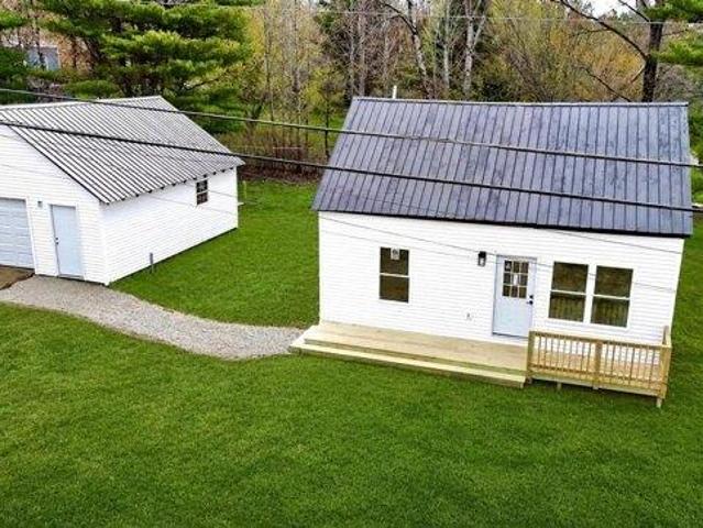 house with 3 bedroom, Fairfield ME ES105682810