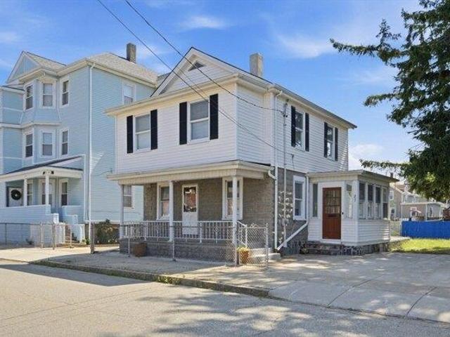 house with 3 bedroom, Fall River MA ES104946795