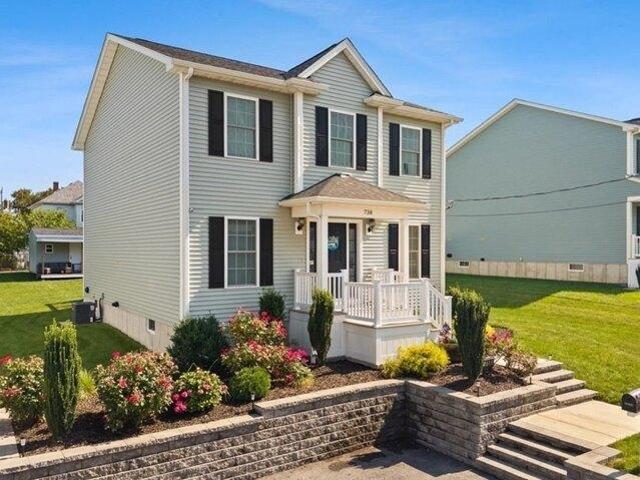 house with 3 bedroom, Fall River MA ES105440622