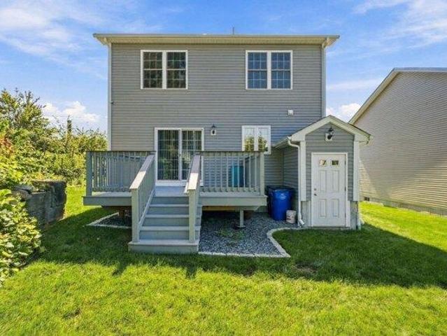 house with 3 bedroom, Fall River MA ES105589481