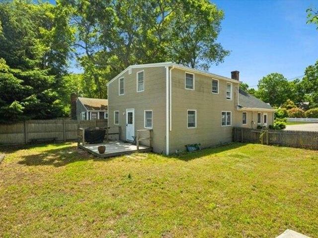 house with 3 bedroom, Falmouth MA ES105353168