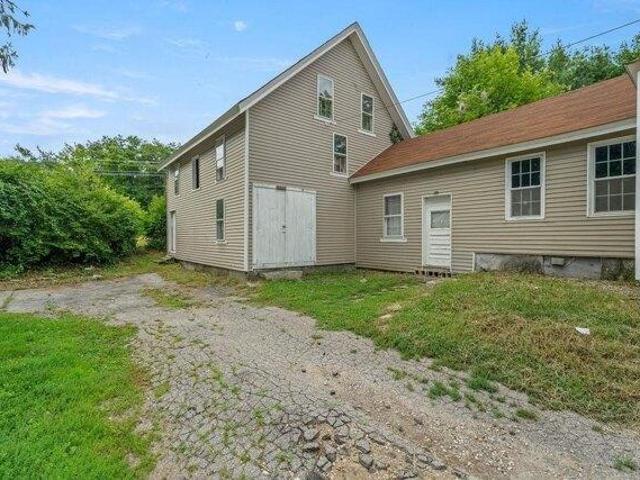 house with 3 bedroom, Farmington NH ES105426311