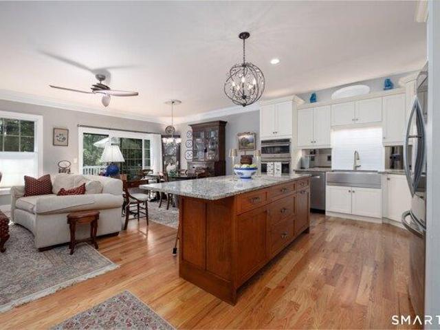 house with 3 bedroom, Farmington CT ES105587880