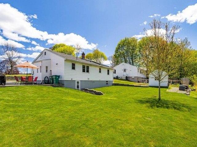 house with 3 bedroom, Fitchburg MA DS104188153