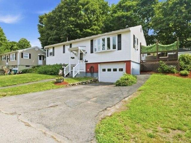 house with 3 bedroom, Fitchburg MA ES104480404