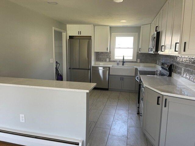 house with 3 bedroom, Fitchburg MA ES104150853