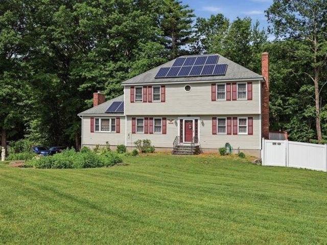 house with 3 bedroom, Fitchburg MA ES105440323