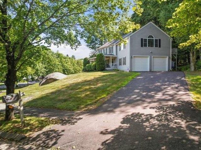 house with 3 bedroom, Fitchburg MA ES105441934