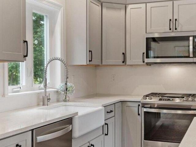 house with 3 bedroom, Fitchburg MA ES105443356