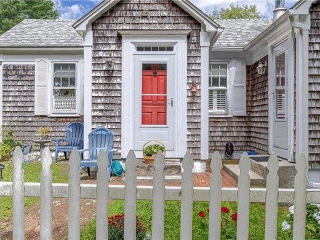 house with 3 bedroom, Foster RI ES105611200