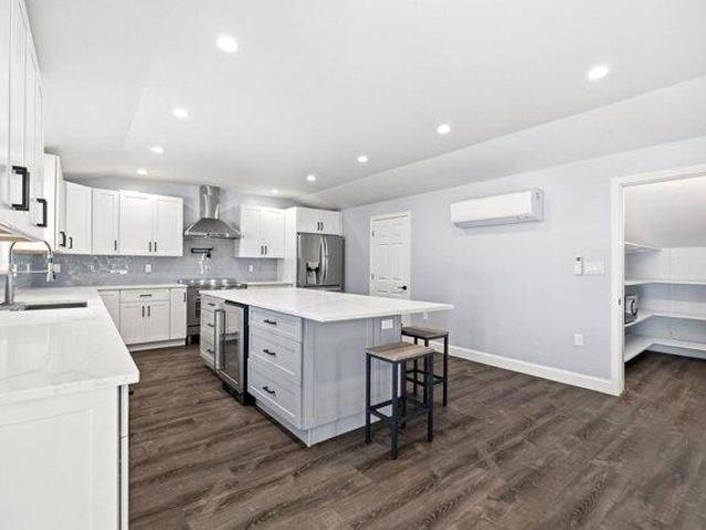 house with 3 bedroom, Framingham MA ES105399804