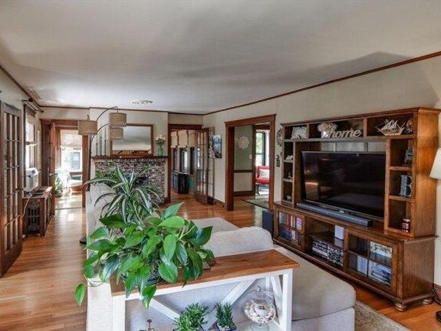 house with 3 bedroom, Framingham MA ES105401663