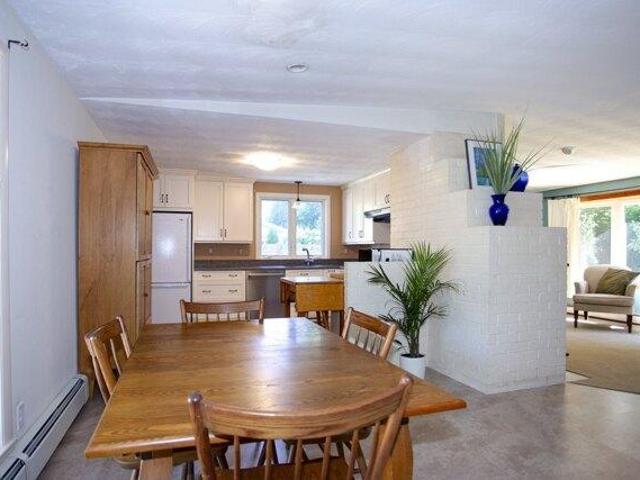 house with 3 bedroom, Framingham MA ES105424924