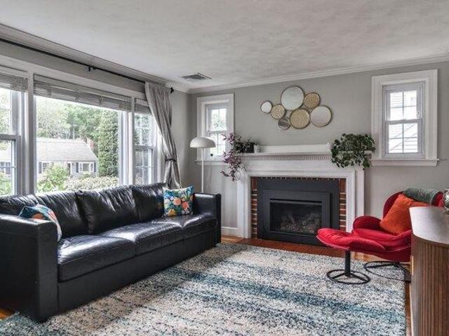 house with 3 bedroom, Framingham MA ES105425773