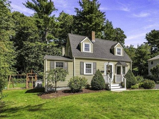house with 3 bedroom, Framingham MA ES105512122