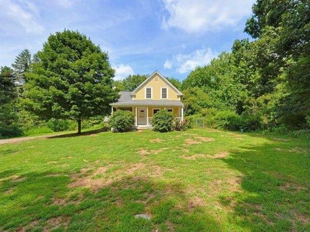house with 3 bedroom, Franklin MA ES105559444