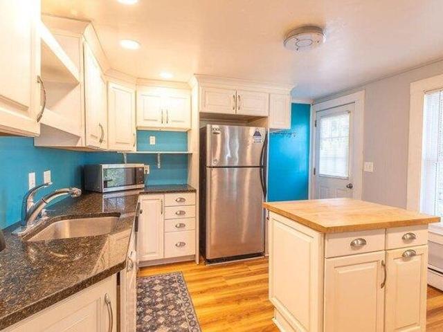 house with 3 bedroom, Freeport ME ES105658499