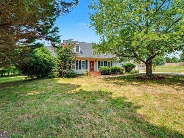 house with 3 bedroom, Gainesville GA ES104901179