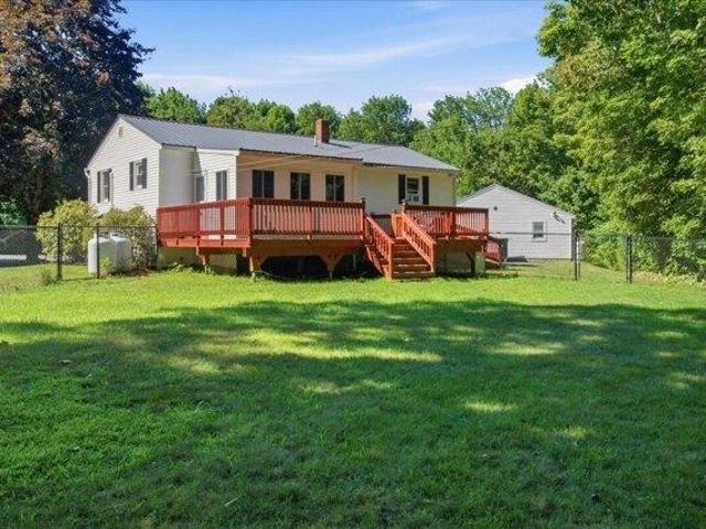 house with 3 bedroom, Gardiner ME ES105559257