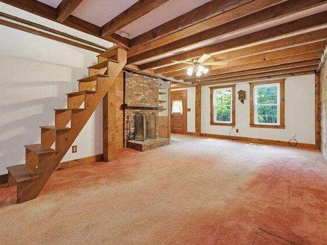 house with 3 bedroom, Gardner MA ES105473924