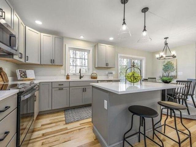 house with 3 bedroom, Gilford NH ES105630947