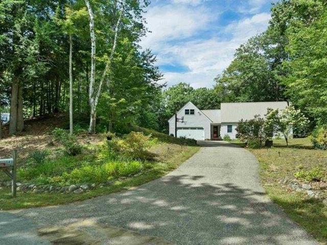 house with 3 bedroom, Gilford NH ES105680998
