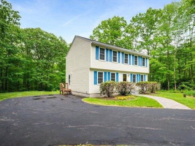house with 3 bedroom, Goffstown NH DS104407482