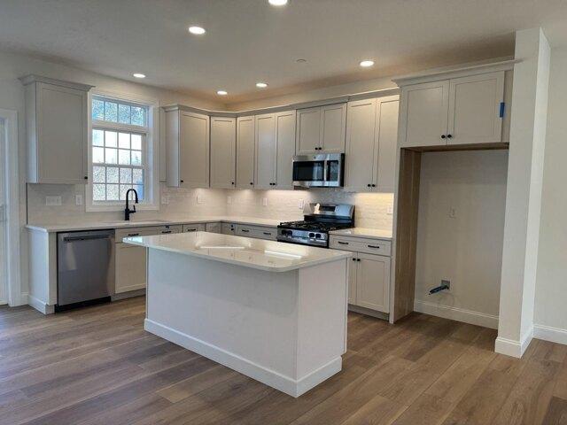 house with 3 bedroom, Goffstown NH DS104479273