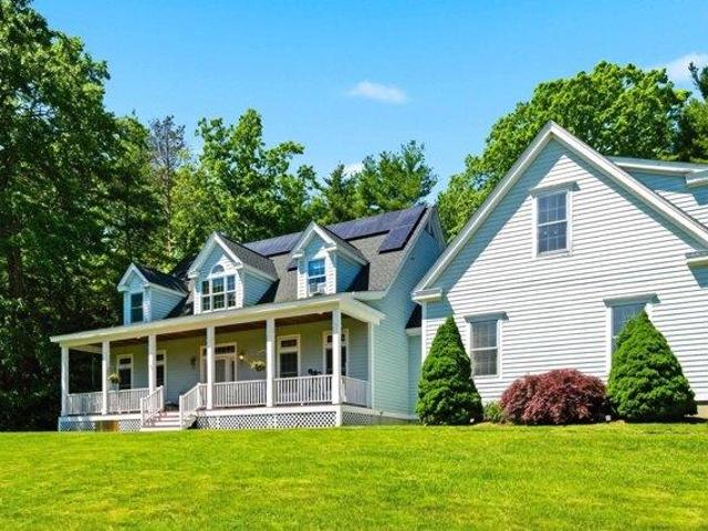 house with 3 bedroom, Goffstown NH ES104236013