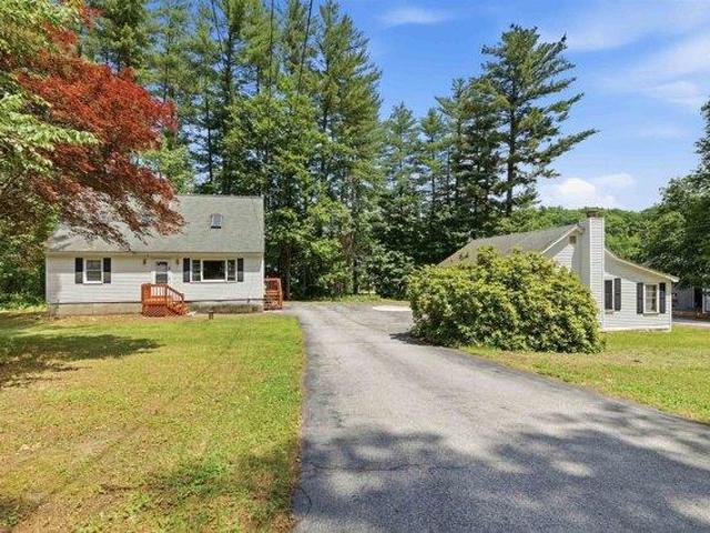 house with 3 bedroom, Goffstown NH ES105417803