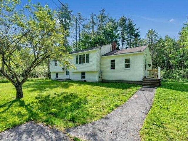 house with 3 bedroom, Gorham ME ES104237004