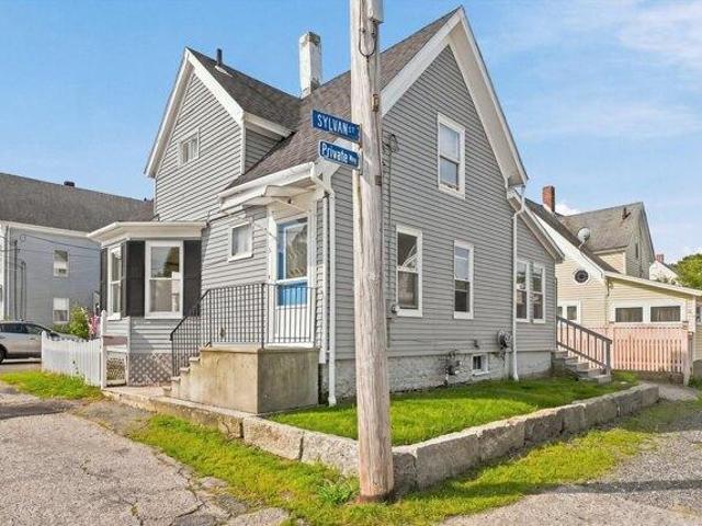 house with 3 bedroom, Gloucester MA ES105427927
