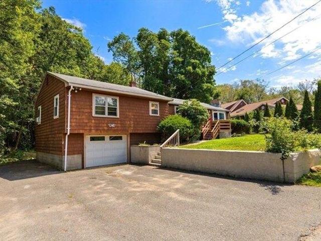 house with 3 bedroom, Gloucester MA ES105492933