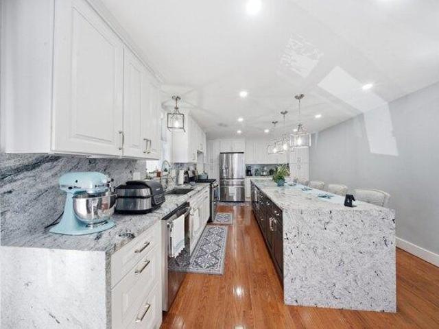 house with 3 bedroom, Gloucester MA ES105587814