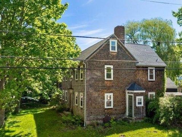 house with 3 bedroom, Gloucester MA ES105632427