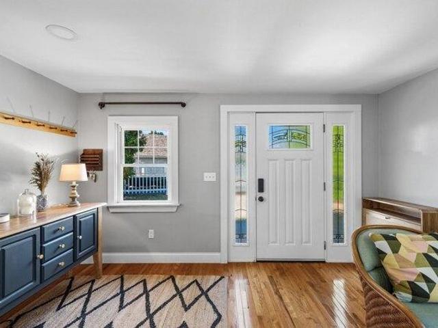 house with 3 bedroom, Gloucester MA ES105648926