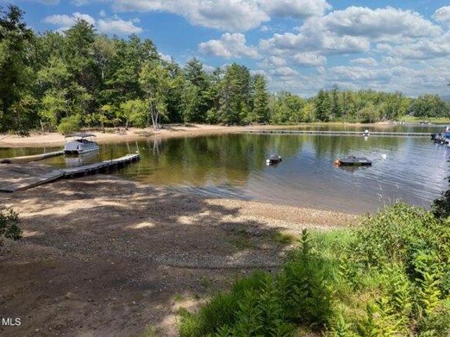 house with 3 bedroom, Gloversville NY ES105320402