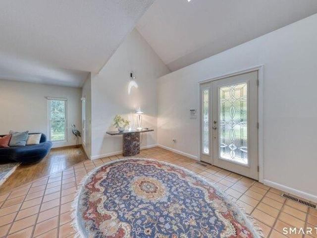 house with 3 bedroom, Glastonbury CT ES105512143