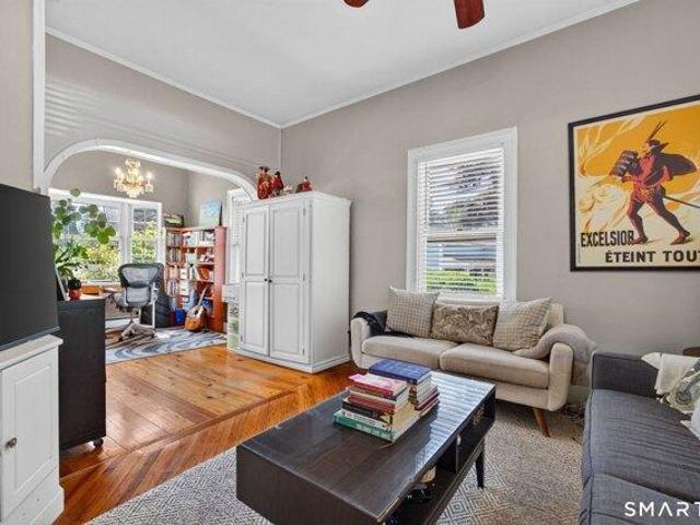 house with 3 bedroom, Groton CT ES105553379