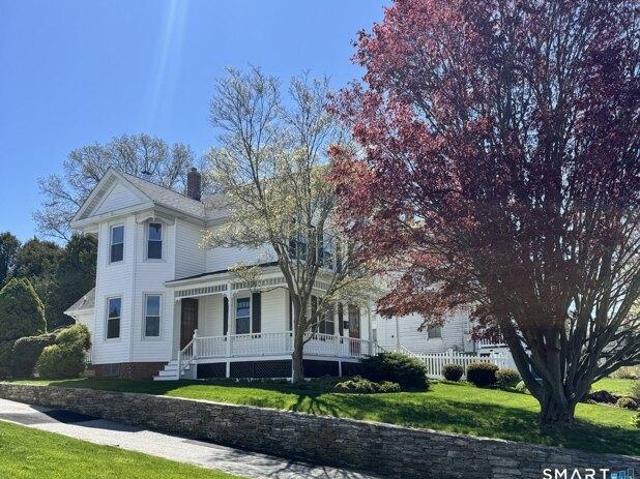 house with 3 bedroom, Groton CT ES105929514